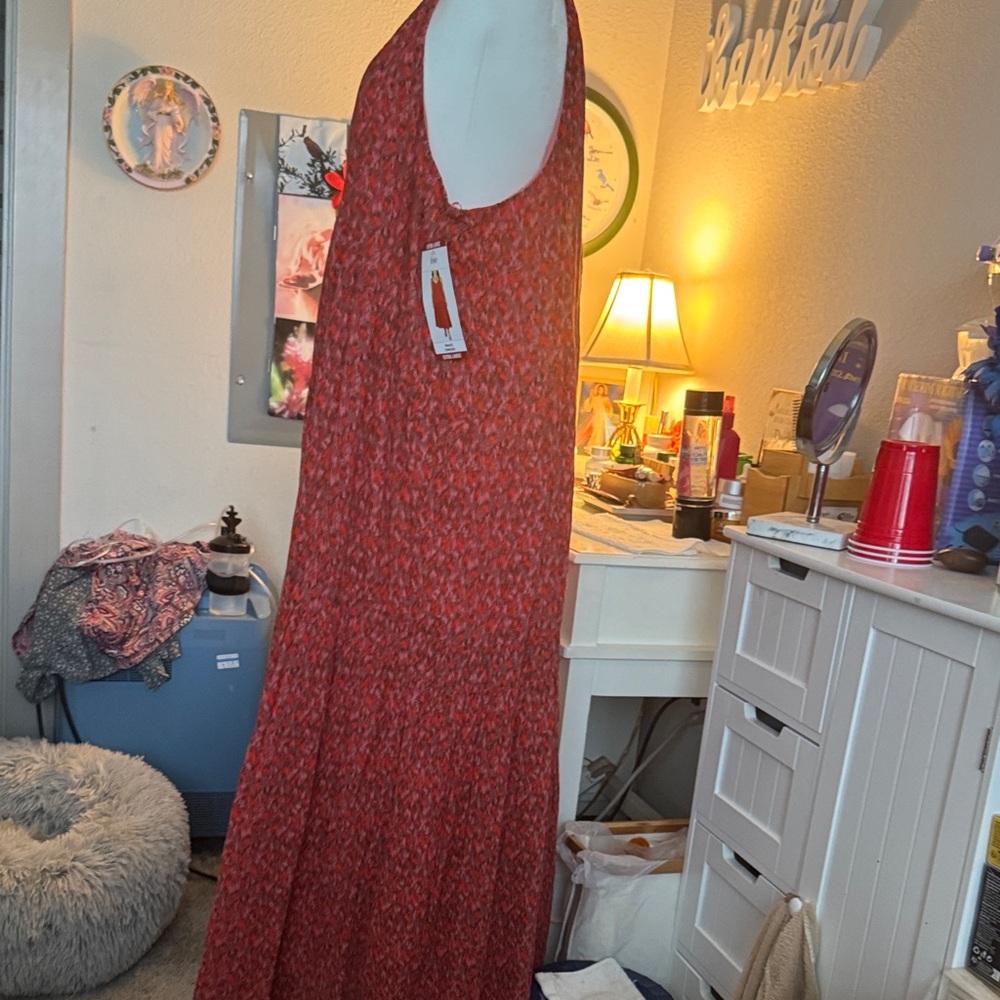 Jolie Elegant Red Backless Dress